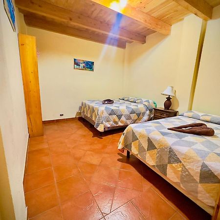 Hostal Dulces Suenos Panajachel Dış mekan fotoğraf