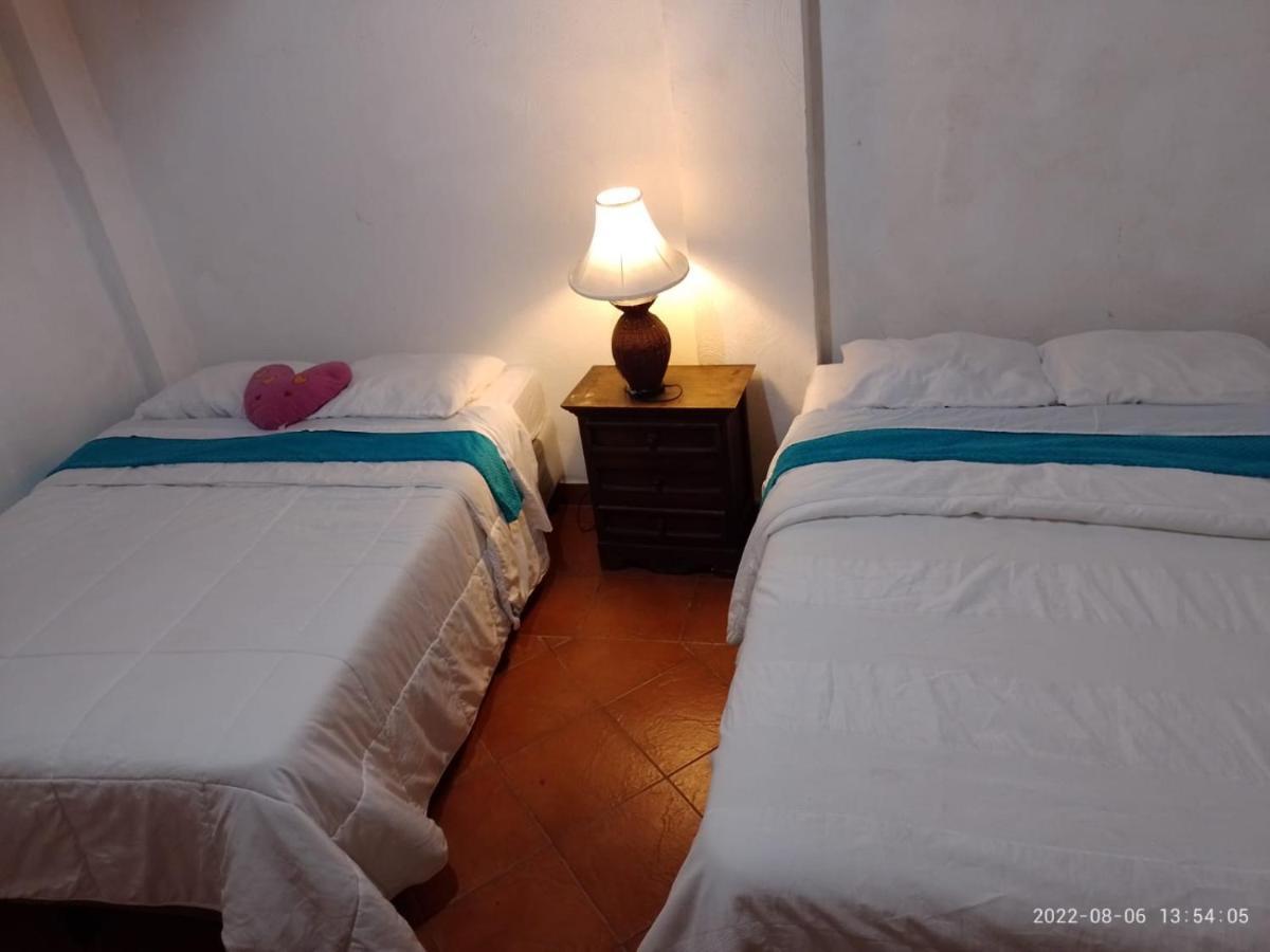 Hostal Dulces Suenos Panajachel Dış mekan fotoğraf