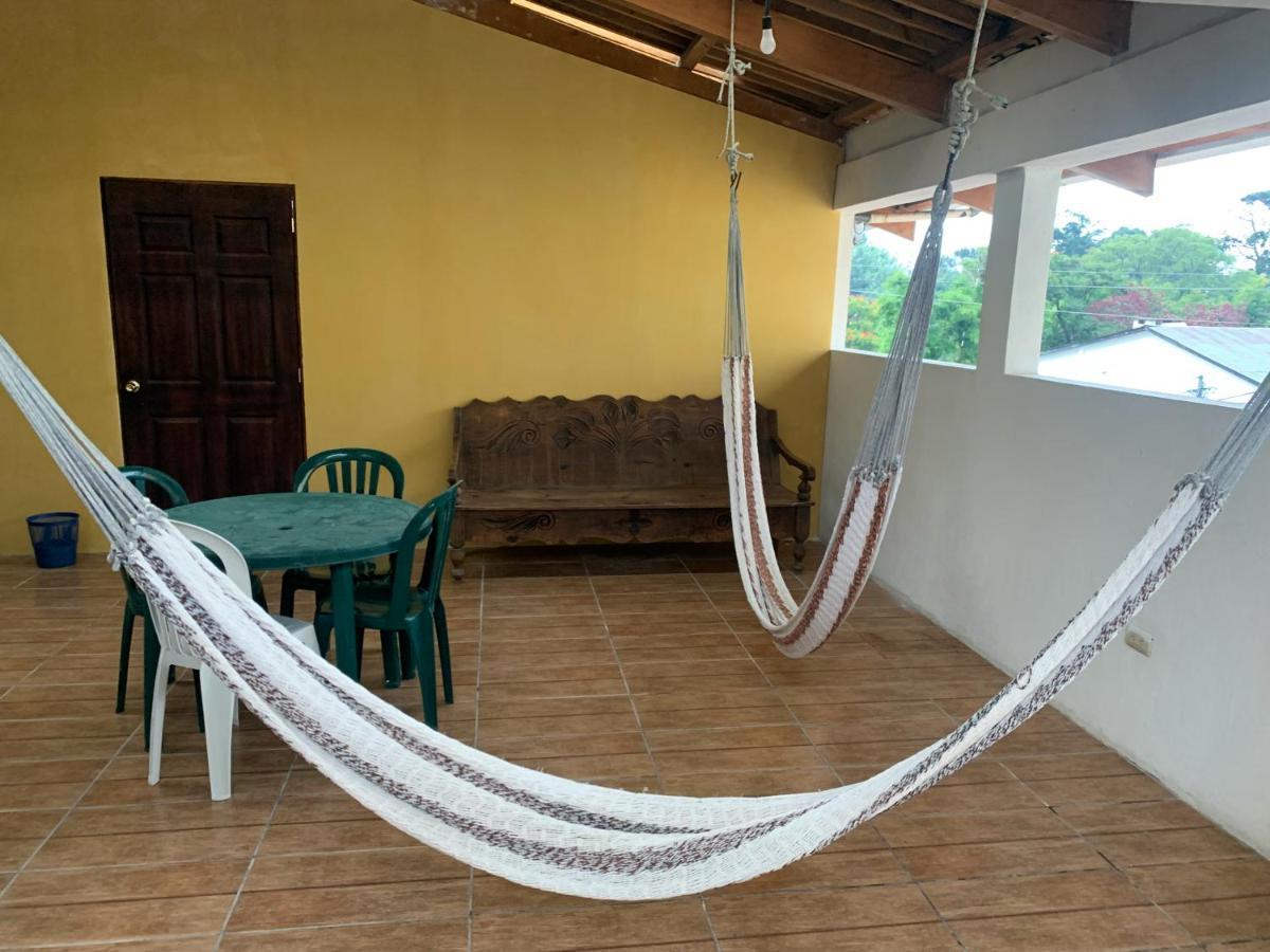Hostal Dulces Suenos Panajachel Dış mekan fotoğraf