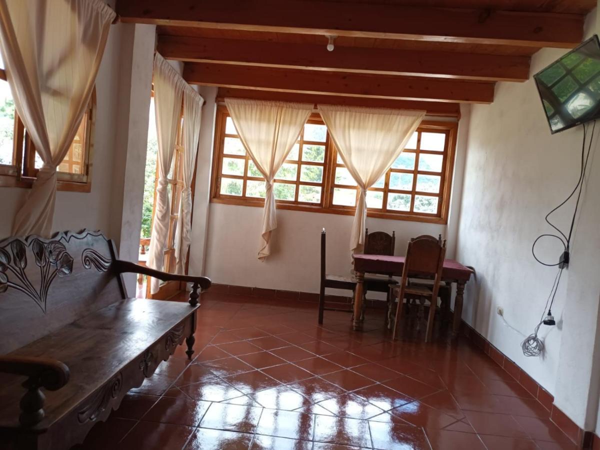 Hostal Dulces Suenos Panajachel Dış mekan fotoğraf