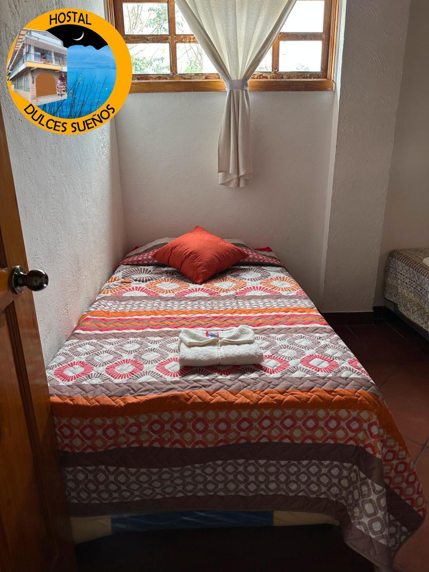 Hostal Dulces Suenos Panajachel Dış mekan fotoğraf