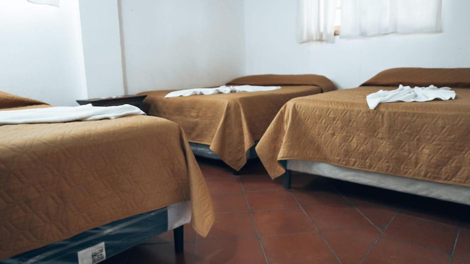 Hostal Dulces Suenos Panajachel Dış mekan fotoğraf