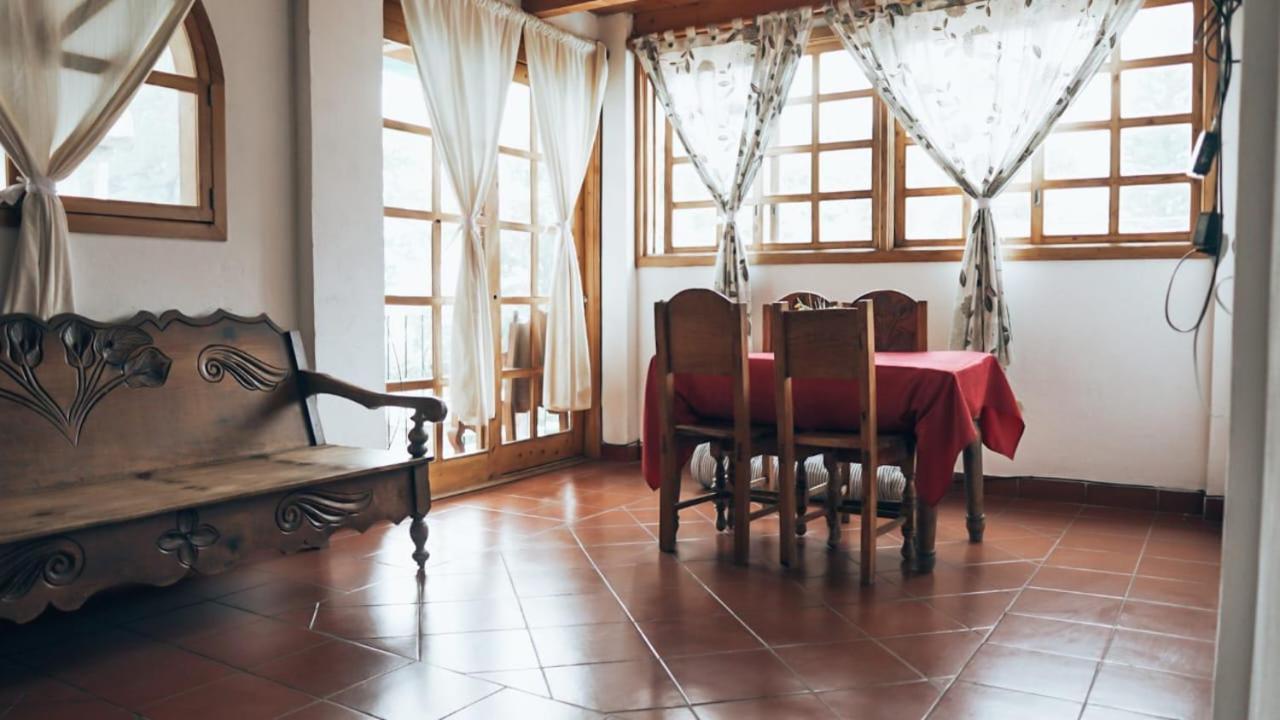Hostal Dulces Suenos Panajachel Dış mekan fotoğraf